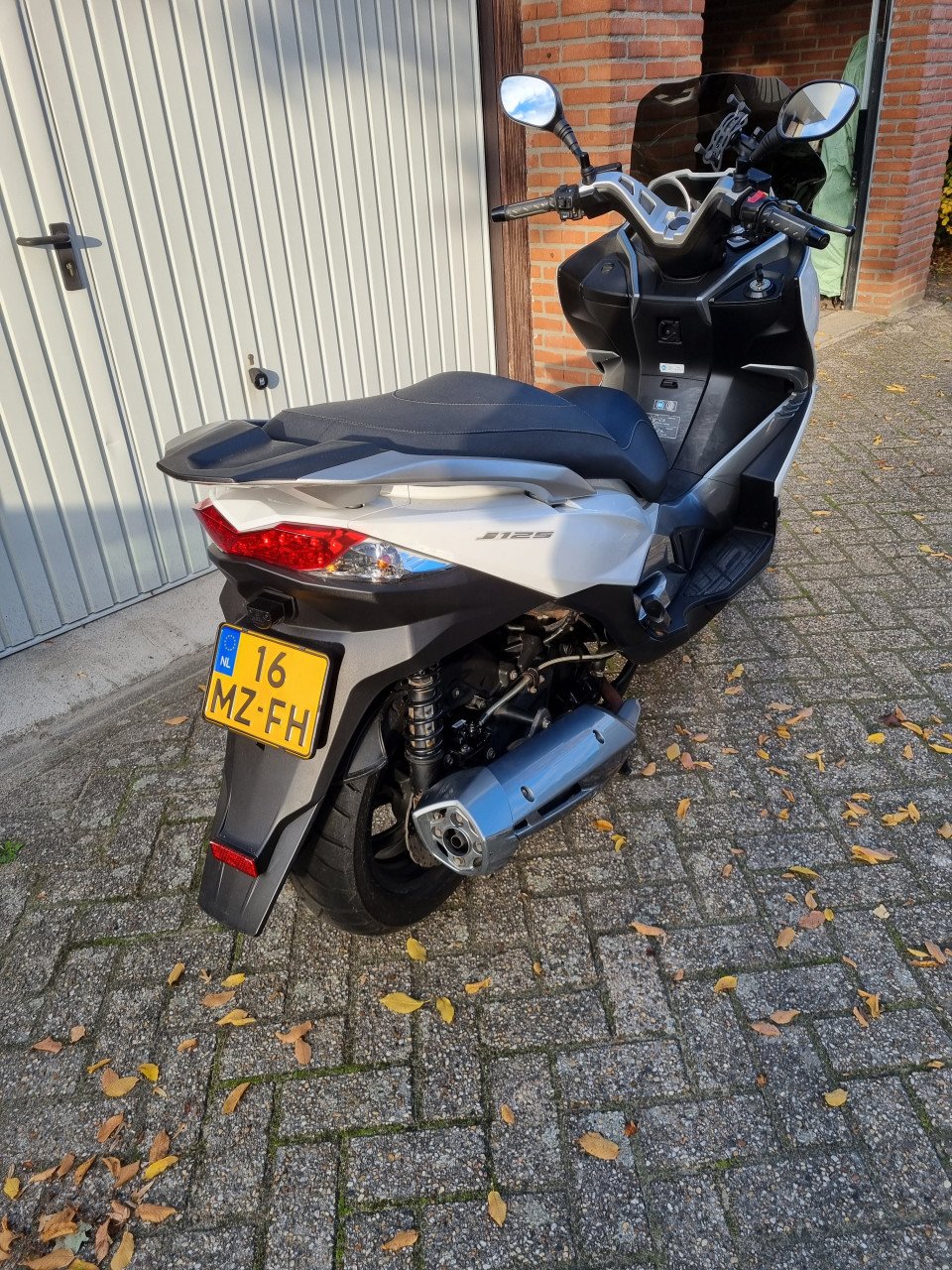 Kawasaki j125 abs