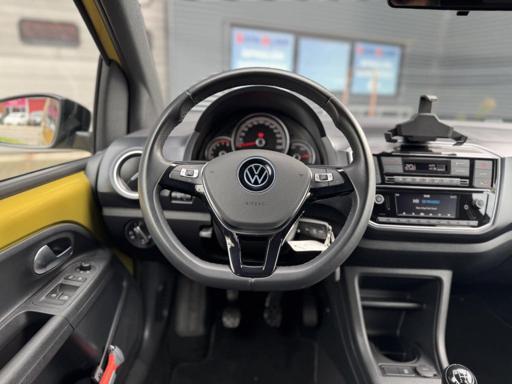 Volkswagen UP! 1.0 united climate control, stoelverwarming!