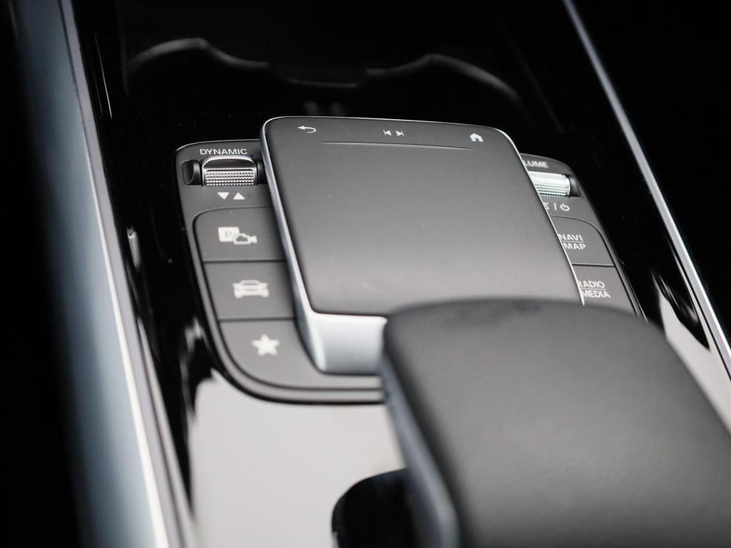 Mercedes-Benz Gla-klasse 250 e business solution amg limited | automaat | p