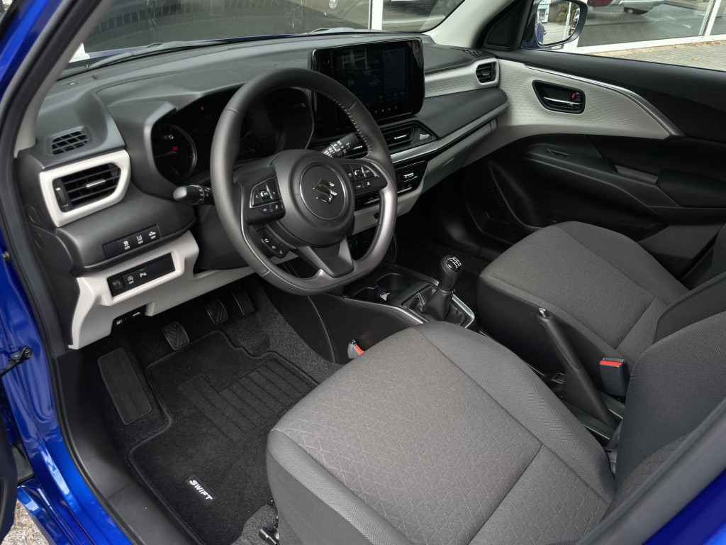 Suzuki Swift 1.2 style smart hybrid