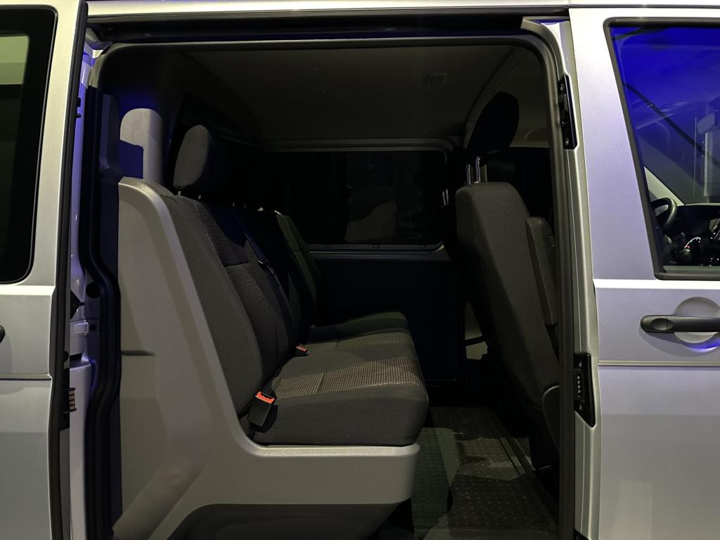 Volkswagen Transporter 2.0 tdi l2h1 30 dc *navi*appconnect*camera*