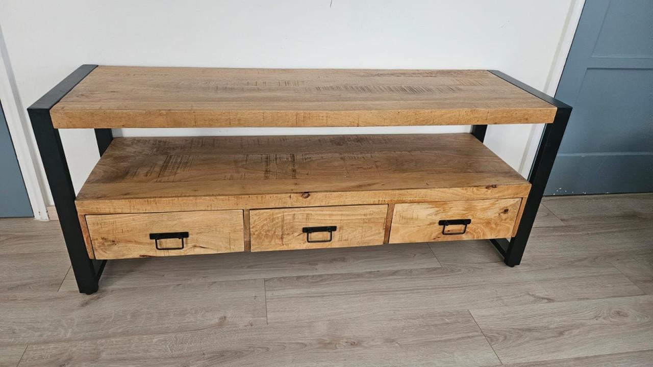 Eethoek + tv meubel + Salontafels etc