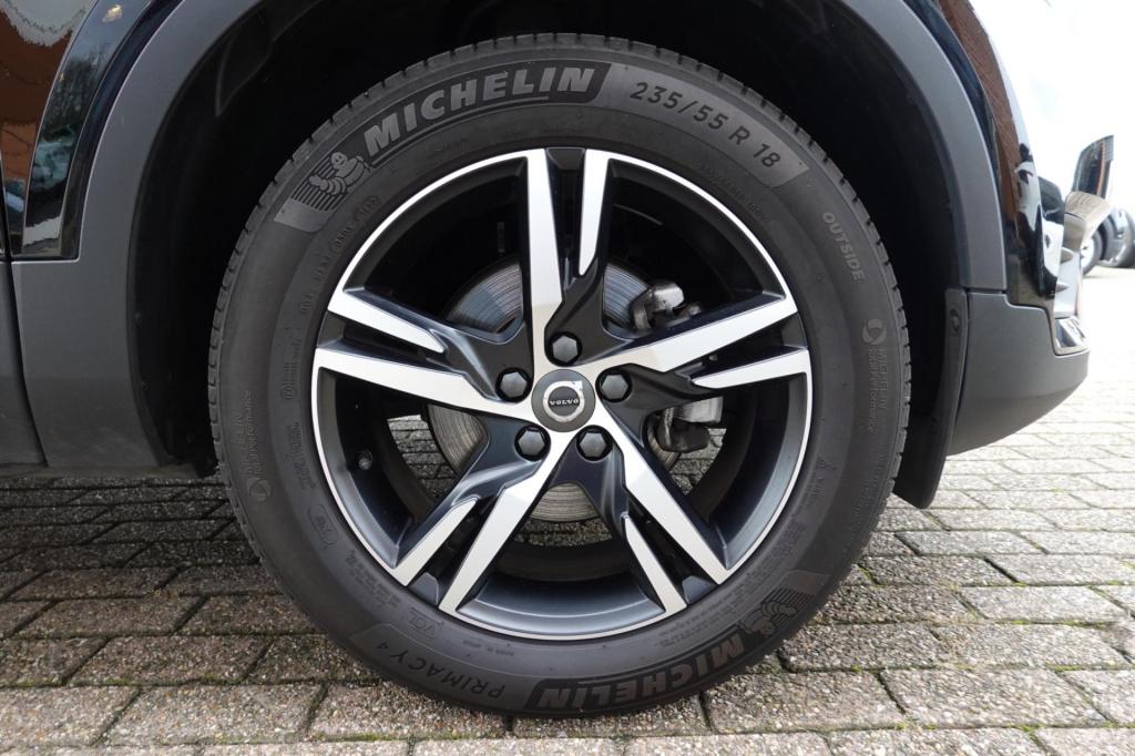 Volvo XC40 1.5 t3 r design 163pk