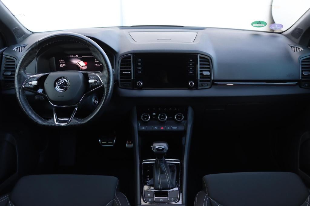 Skoda Karoq 1.5 tsi 150pk dsg7 sportline business trekhaak | camera | carpl