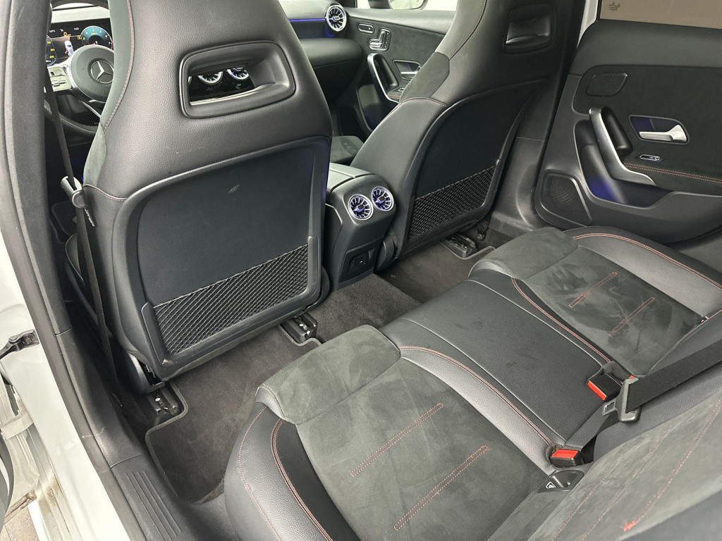Mercedes-Benz A-Klasse a 200 amg line pano sfeer 360 led