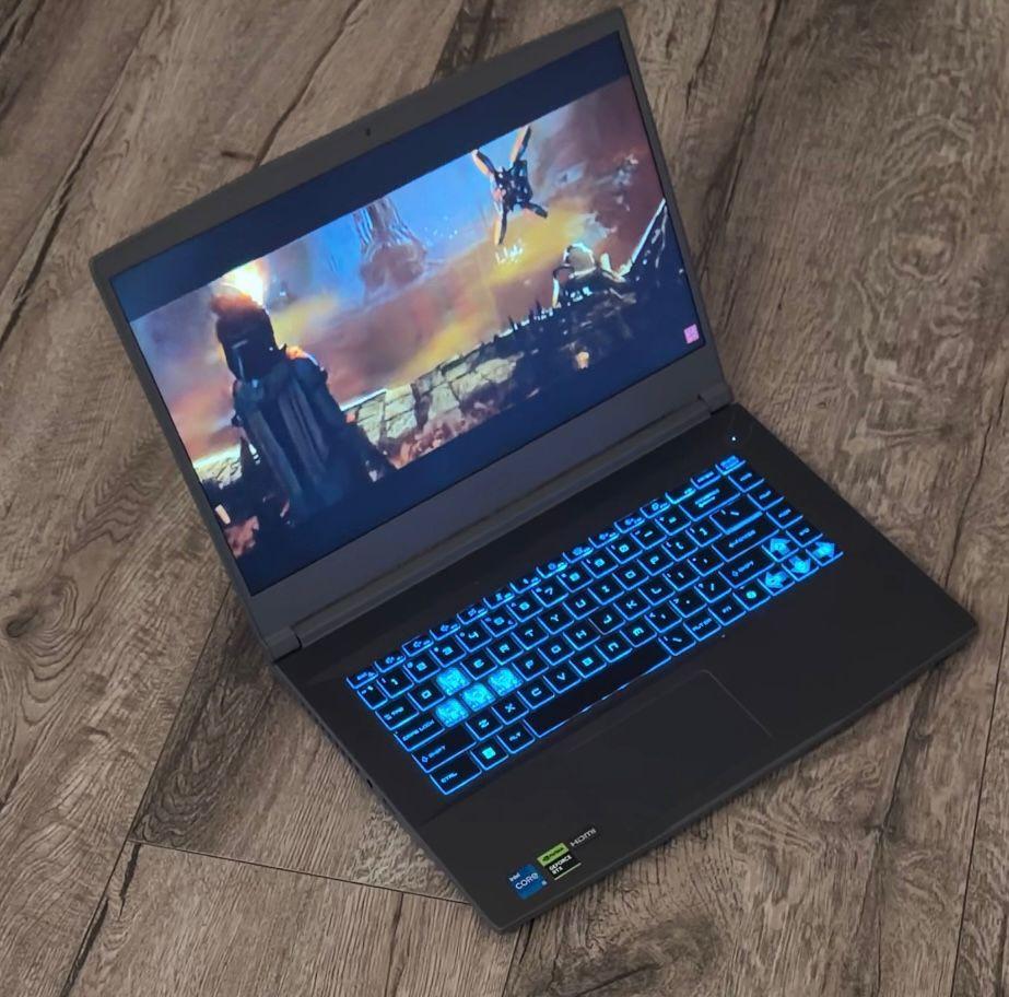 MSI GAming Laptop RTX 3050 - SSD - I5 13420H 8 CORE - 16GB