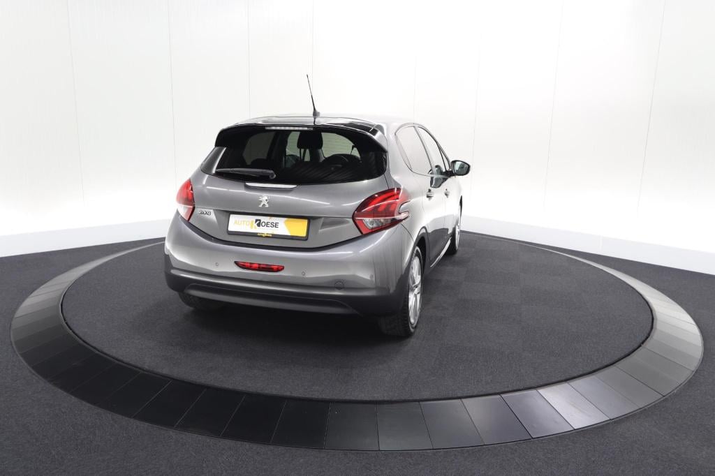 Peugeot 208 puretech 82 signature | parkeersensoren | apple carplay | navig