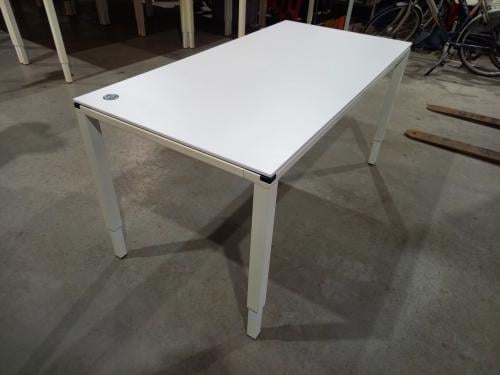 Buro bureau electrich verstelbaar
