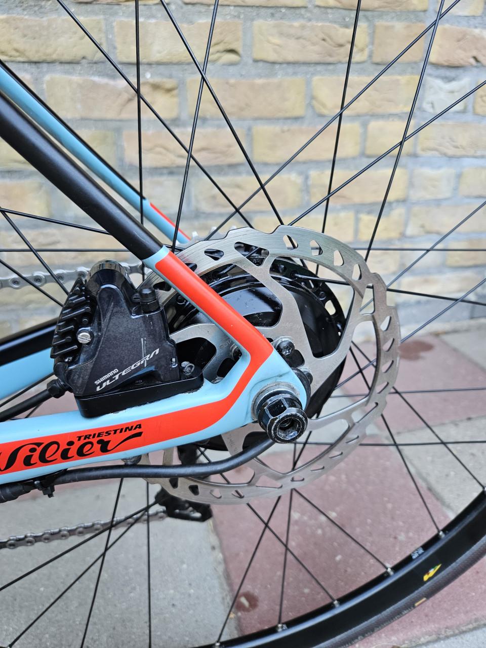 Wilier Cento1 Hybrid Carbon E-Road - Maat L - Ultegra - Accu 99%!