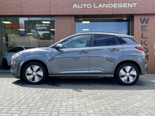 Hyundai Kona ev premium 64 kwh - 18 inch | head-up display | stoel- & stuur