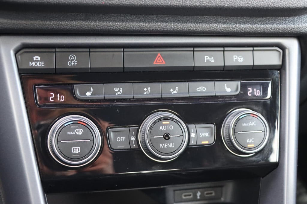 Volkswagen T-roc cabrio 1.5 tsi r-line 150pk dsg7