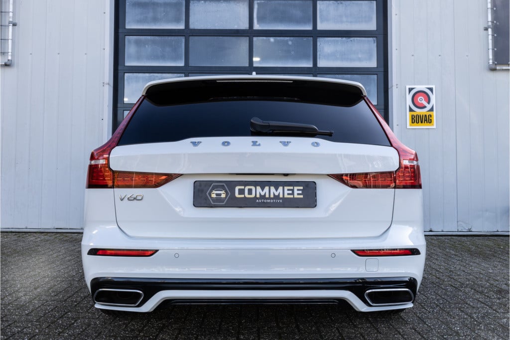 Volvo V60 2.0 t6 recharge awd r-design ✅trekh✅h&k✅stoelverw✅getint glas
