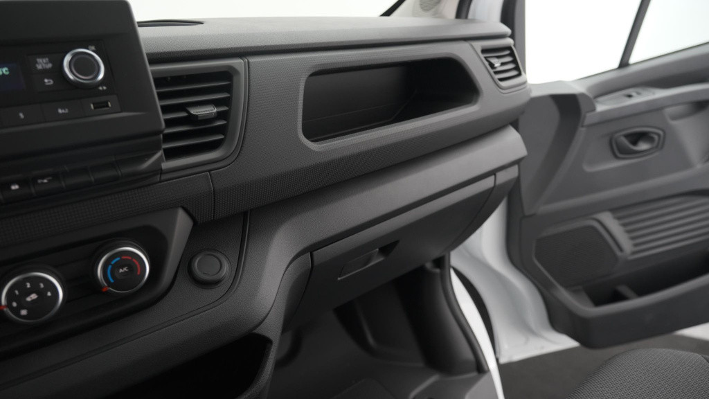 Renault Trafic 2.0 blue dci 150 t30 l2h1 start | trekhaak | camera | airco 