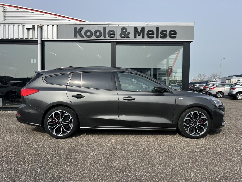 Ford Focus wagon 1.0 ecoboost 125pk st-line x , trekhaak , winterpack
