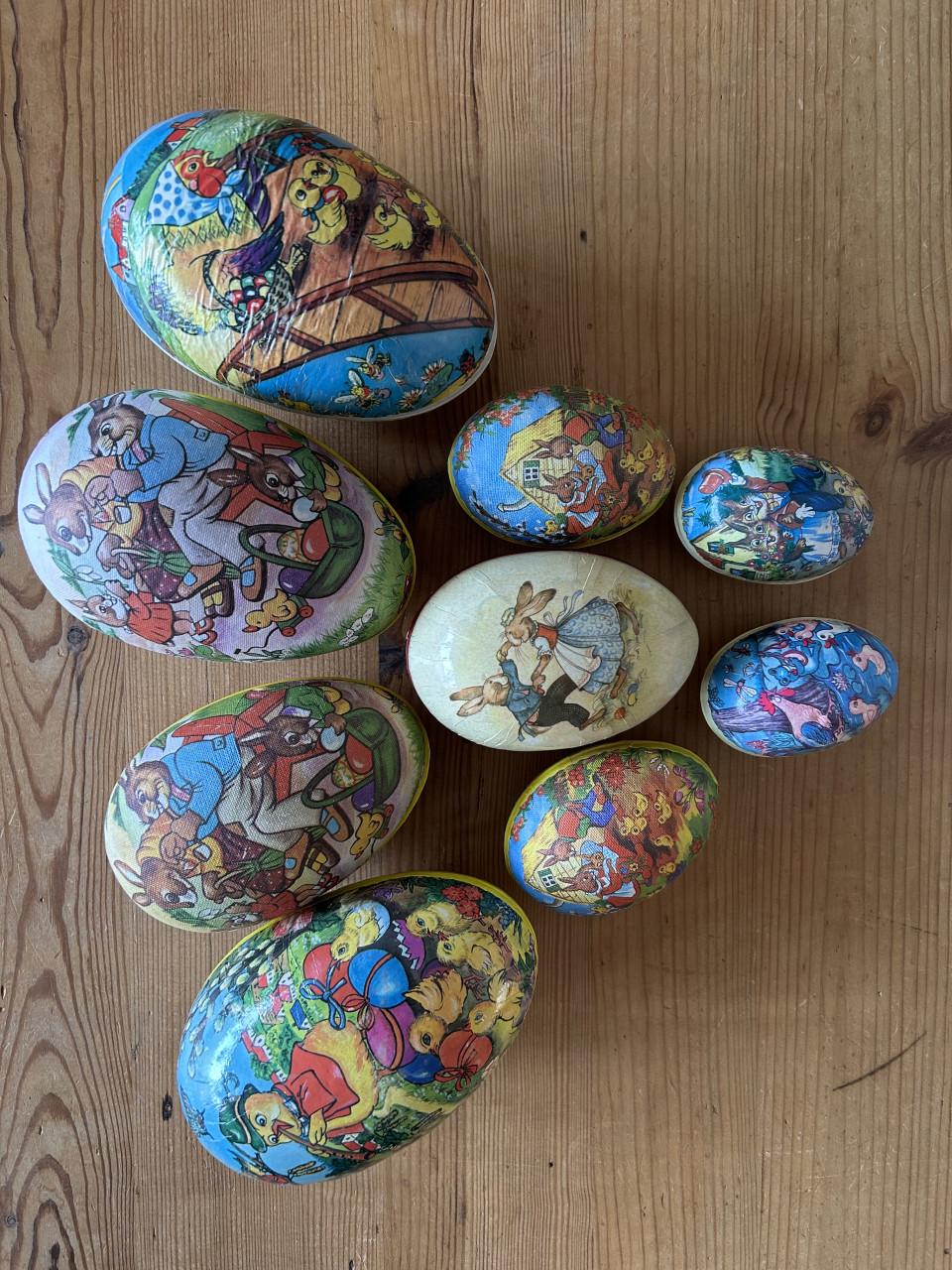 Kartonnen paaseieren,