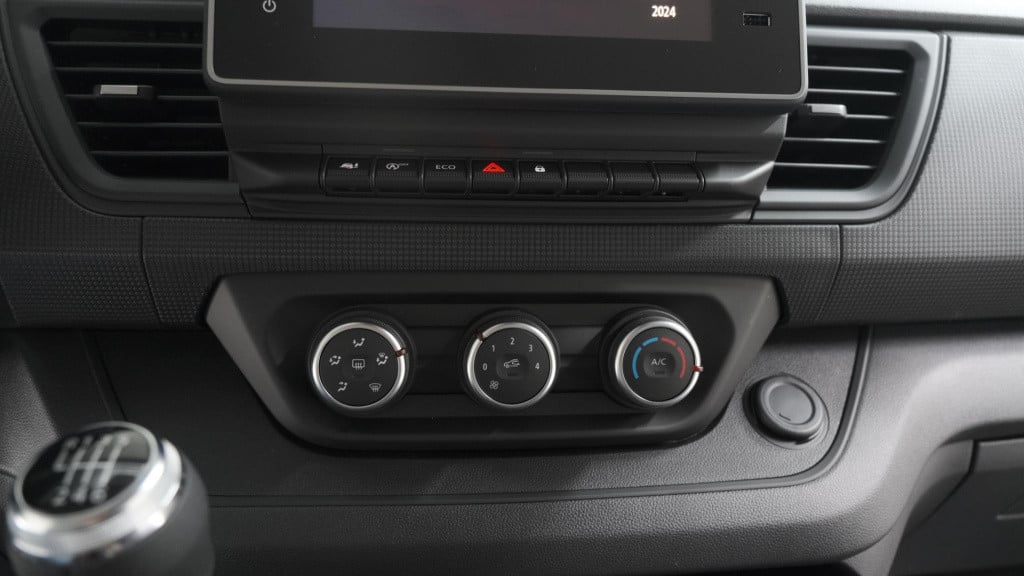 Renault Trafic 2.0 dci 150 t30 l2h1 comfort | parkeersensoren | vloerplaat 