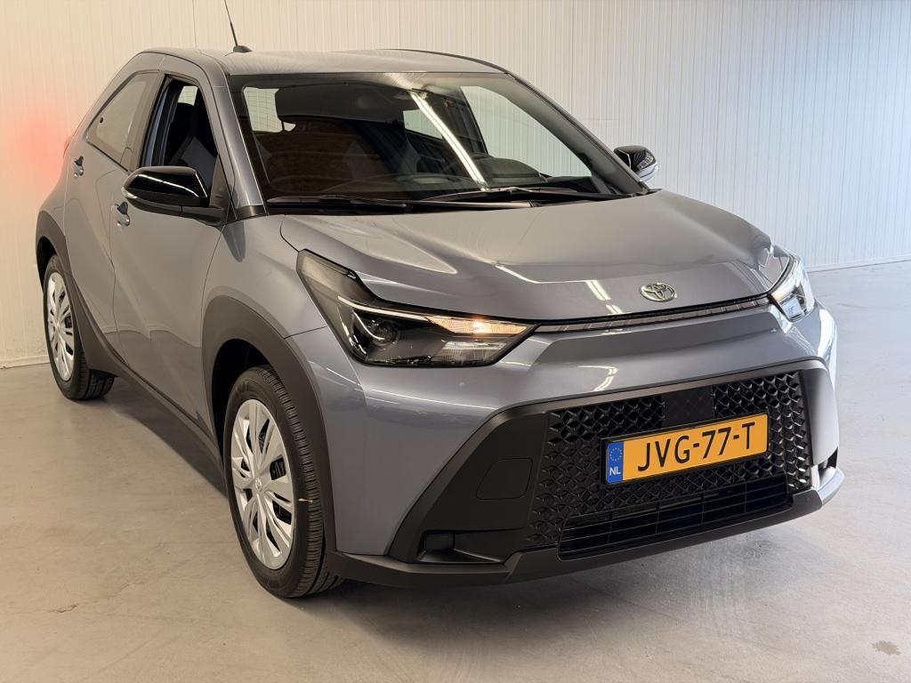 Toyota Aygo X hybrid 115 play