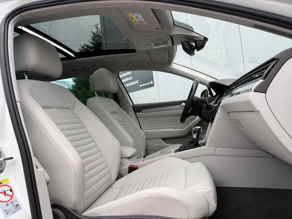 Volkswagen Passat variant 1.4 tsi phev gte 218pk | pano dak | head up | tre