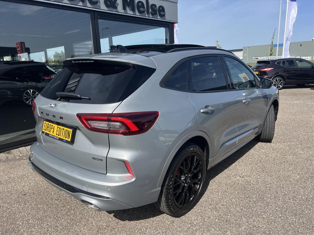 Ford Kuga 2.5 phev 243pk e-cvt st-line x , trekhaak , panodak , winterpack 