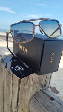 Luxe zonnebril merk DITA 1:1  Nieuw in de doos