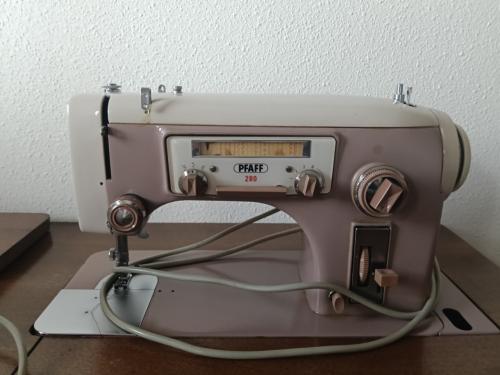 Vintage naaimachinetafel Pfaff