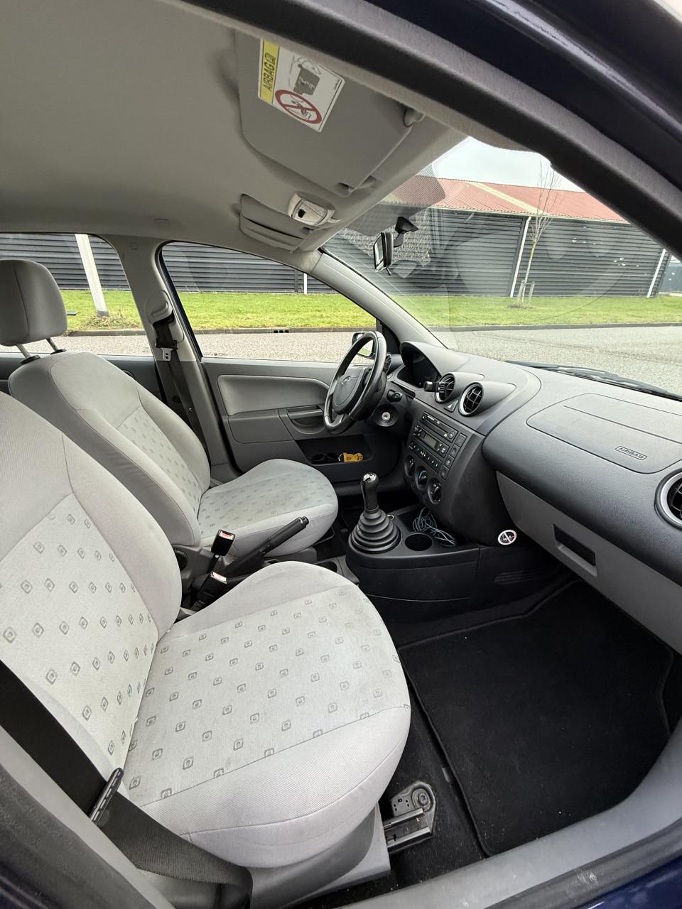 Ford Fiësta 1.3 8V 5 deurs 2002 Blauw