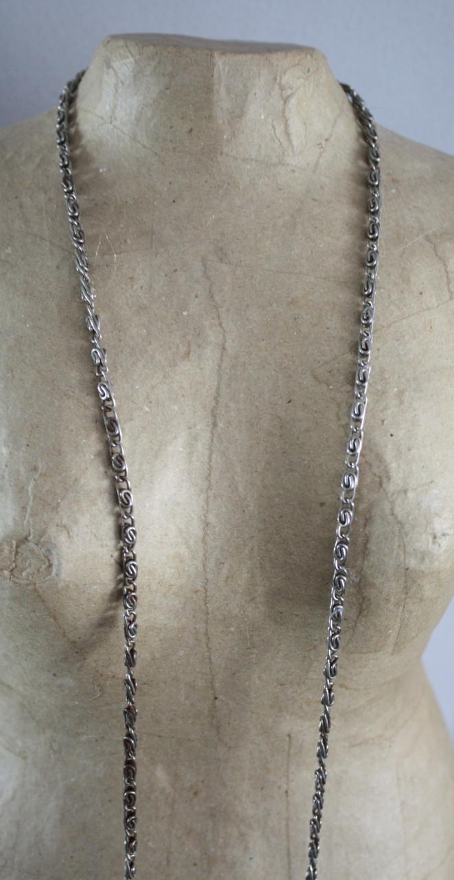 Zilverkleurige ketting