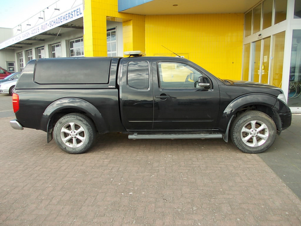 Nissan Navara 2.5 dci 4wd bj. 2010 motor defect!! export