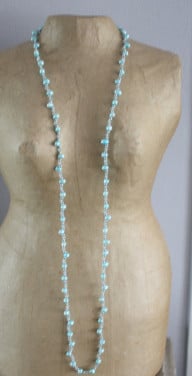 Ketting met  blauwe  kralen