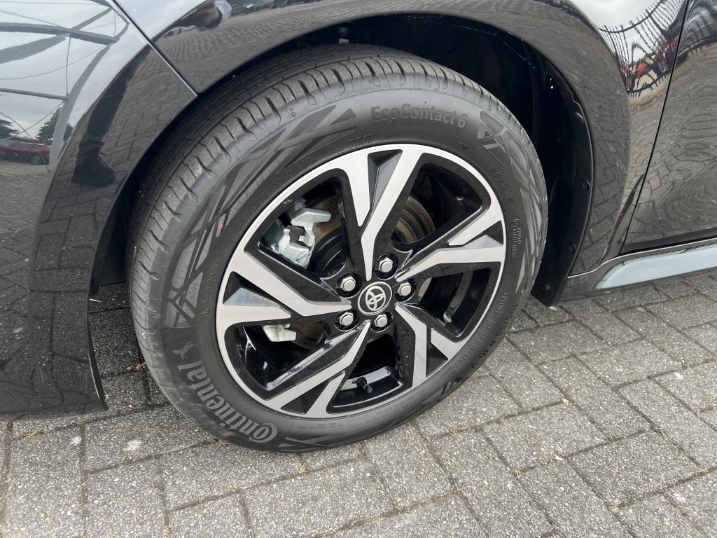 Toyota Yaris 1.5 hyb. 115 dynam | parkeersensoren | stoel+ stuur verwarming