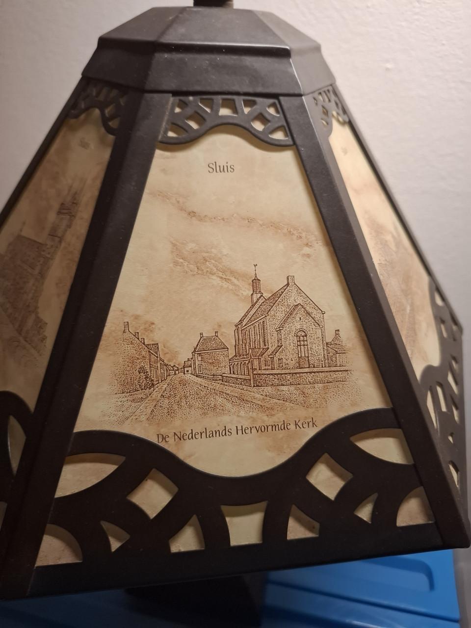 Lamp sluis