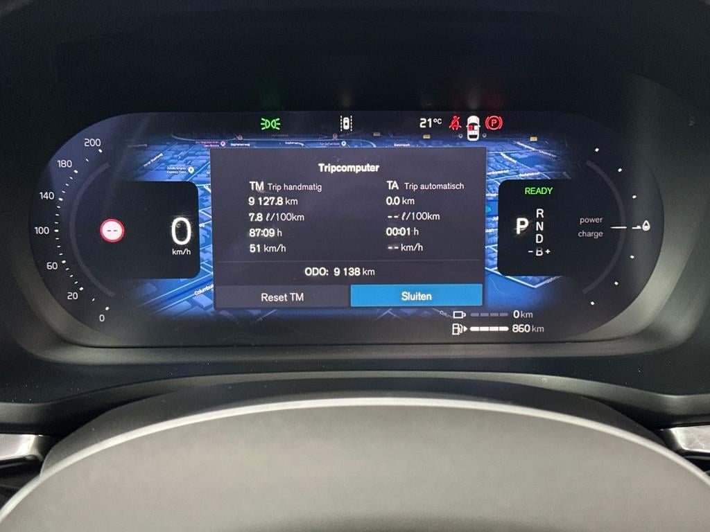 Volvo V60 t8 455pk recharge plus dark| pano| trekhaak| 360camera|