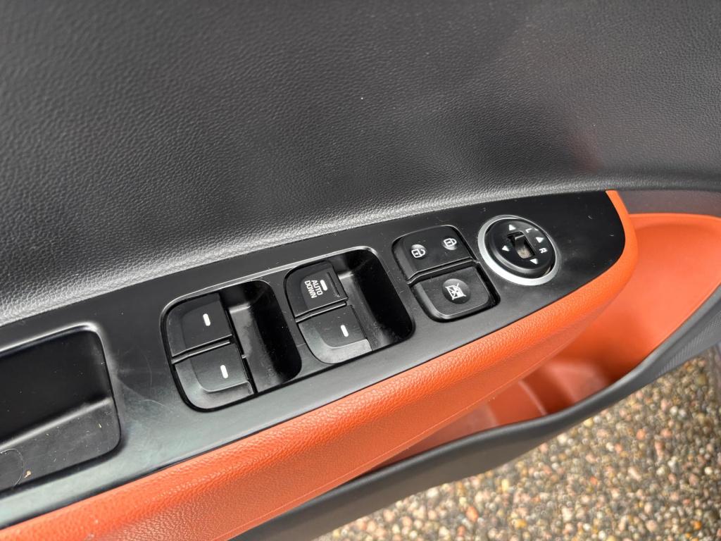 Hyundai I 10 1.0i 66pk blue drive comfort