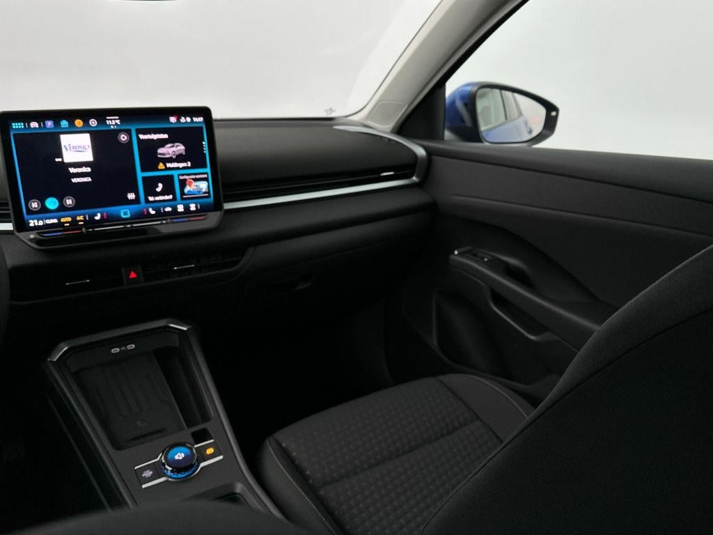 Volkswagen T-roc life first edition 1.5 etsi 85 kw / 116 pk suv 7 v introdu