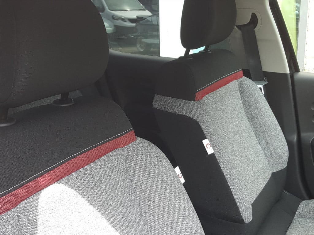 Citroen C3 1.2 puretech 83pk s&s c-series trekhaak | navigatie | cruise & c