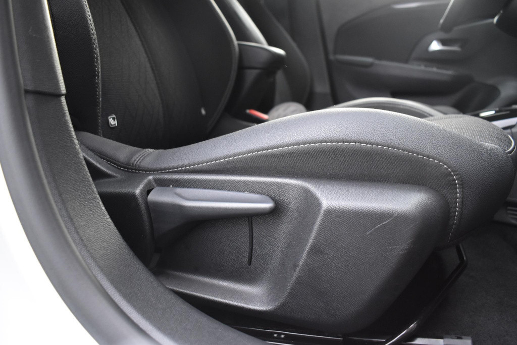 Opel Corsa-e elegance 50 kwh | navigatie | climate  control | parkeersensor