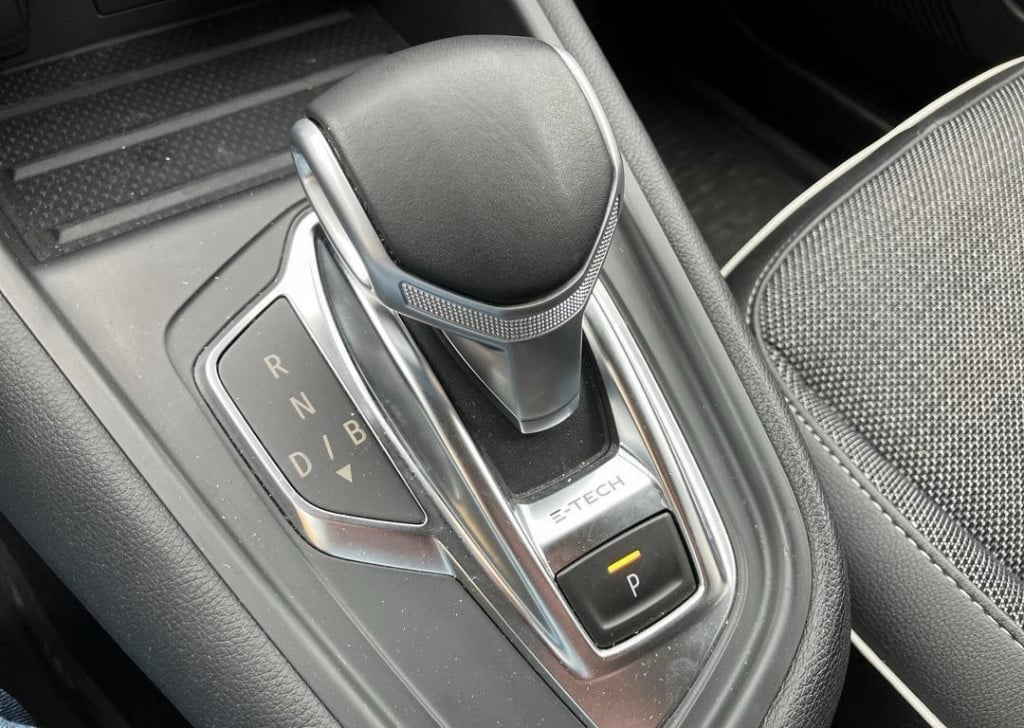 Renault Captur 1.6 e-tech plug-in hybrid 160 intens