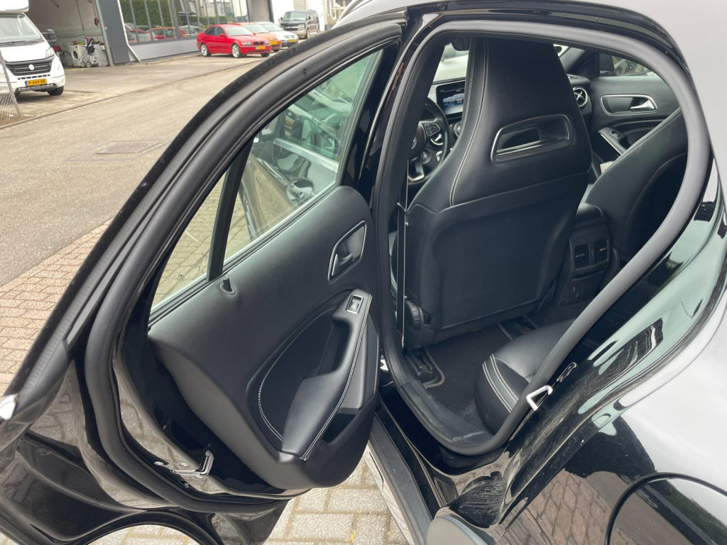 Mercedes-Benz Gla-klasse 200 premium plus