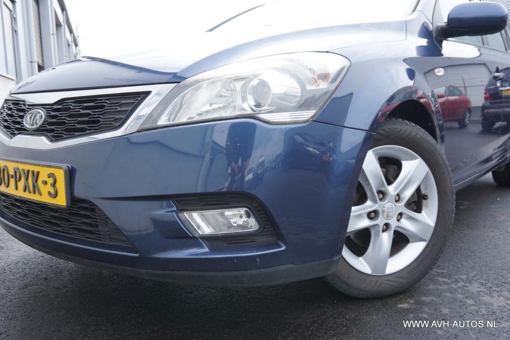 Kia Cee'd sporty wagon 1.4 cvvt seven