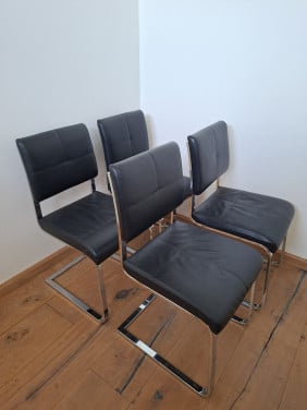 Te koop Leren eetkamerstoelen (TMC)