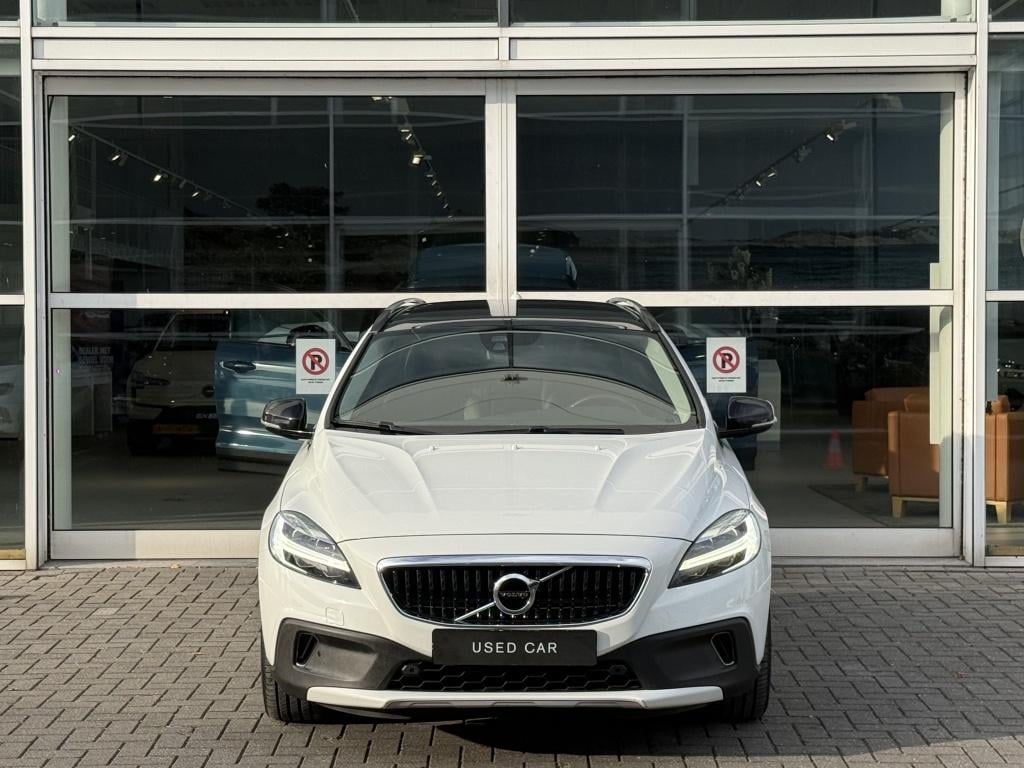 Volvo V40 cross country t3 153pk aut6 polar+ luxury| panodak| camera| leder