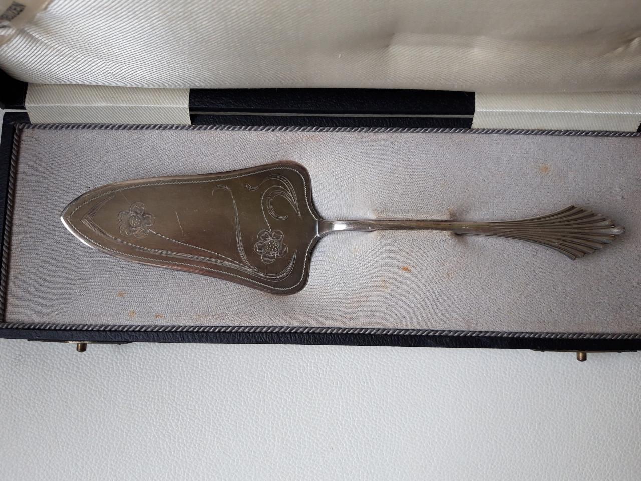 Zilver (antiek) serviesgoed