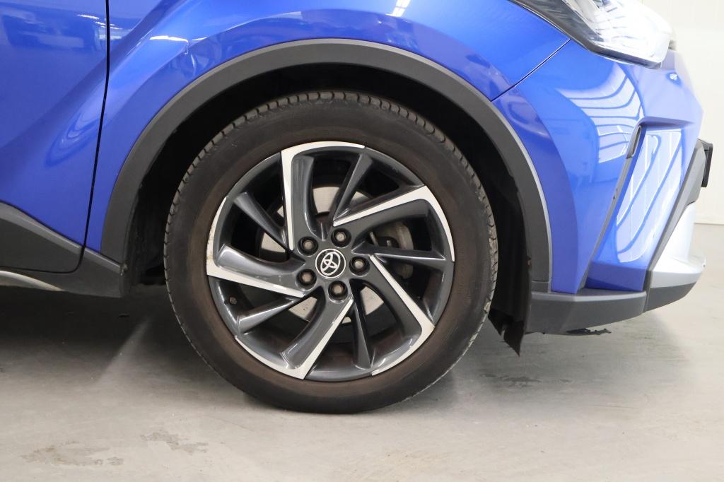 Toyota C-hr 2.0 hybrid bi-tone