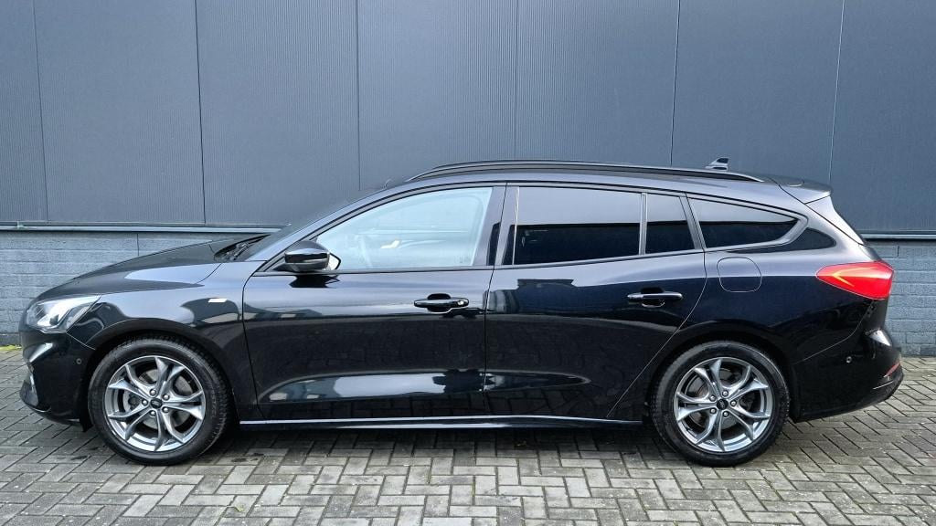 Ford Focus wagon st line x business 1.0 ecoboost hybrid | camera | lane ass