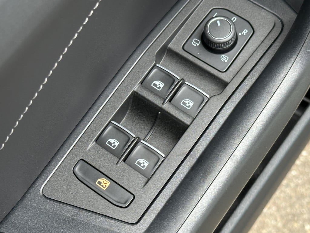 Volkswagen T-roc 1.5 tsi 150pk dsg style | trekhaak | carplay | adapt. crui