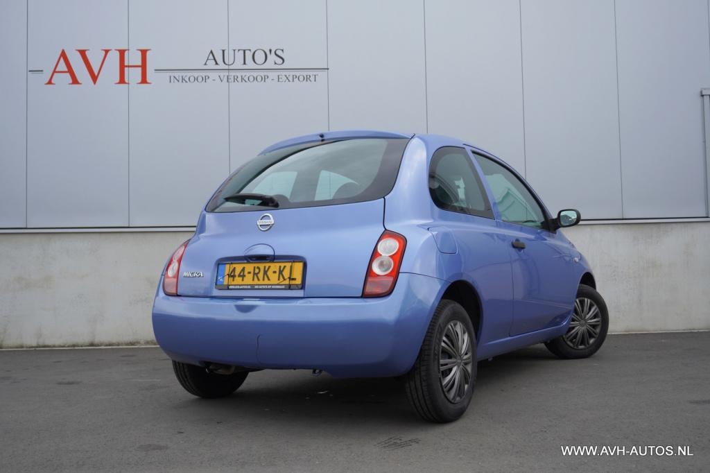 Nissan Micra 1.0 basis