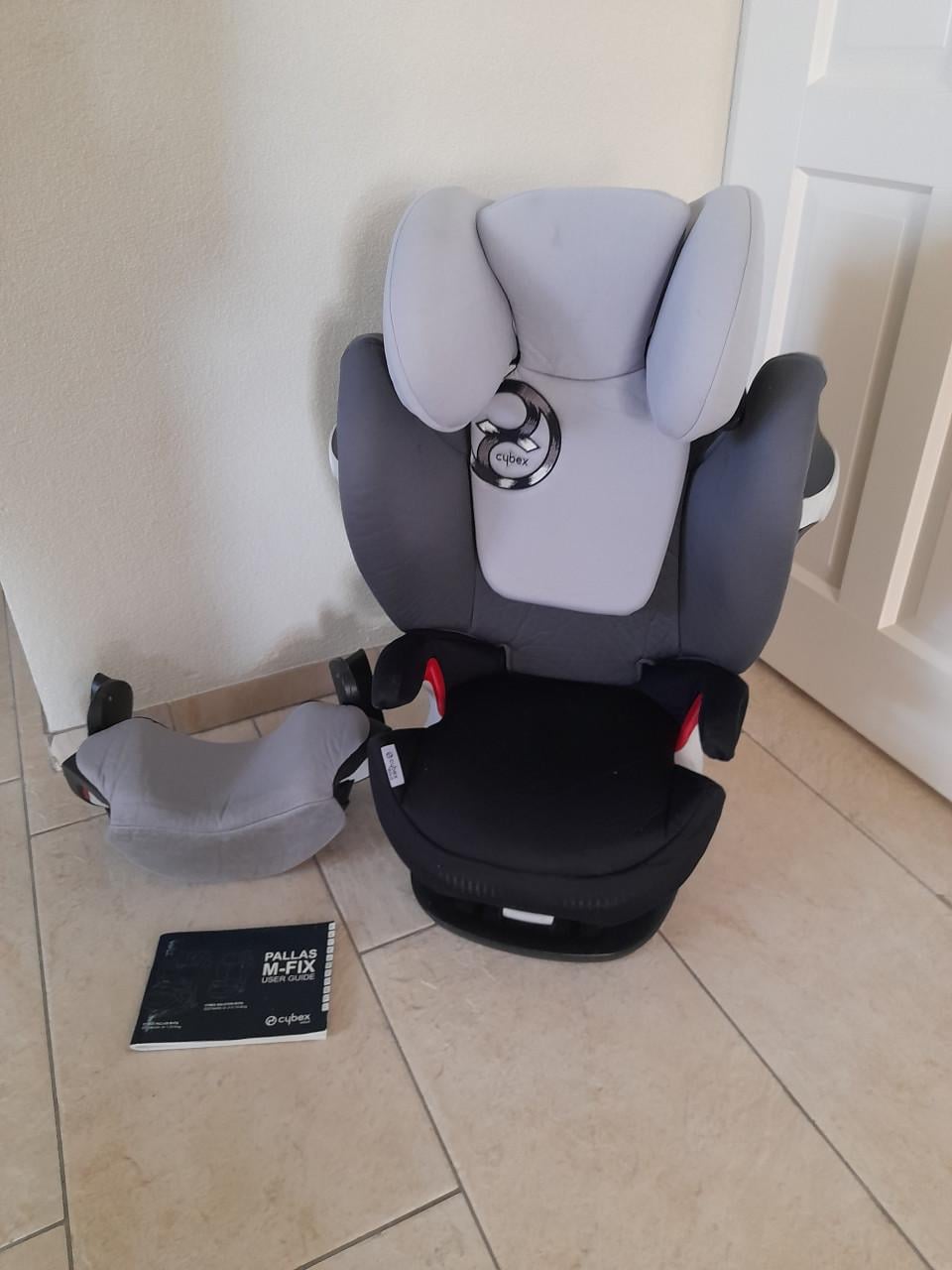 Cybex gold  autostoel 15/36 kg met isofix (in goede nette staat)