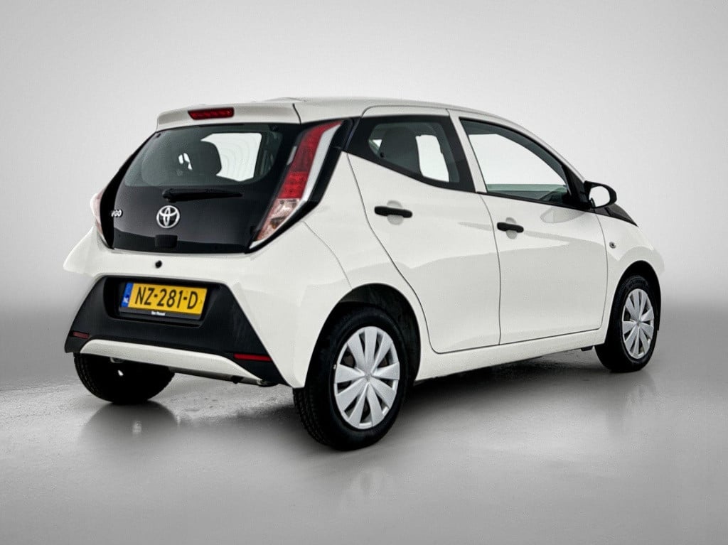 Toyota Aygo 1.0 vvt-i x-fun | airco | bluetooth