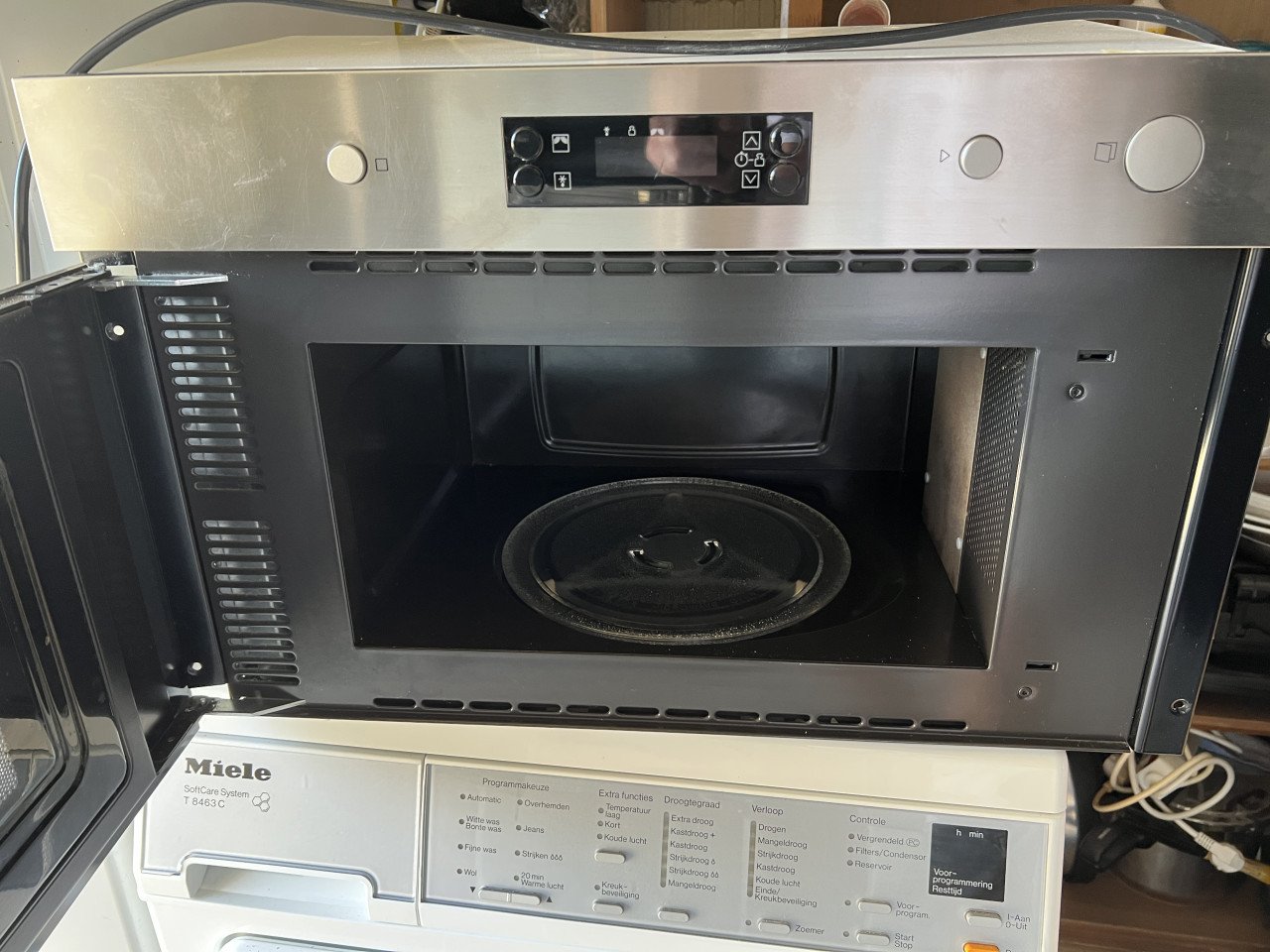Bauknecht EMNK3 2138 IN Ingebouwd Solo-magnetron als nieuw 60 cm. Breed