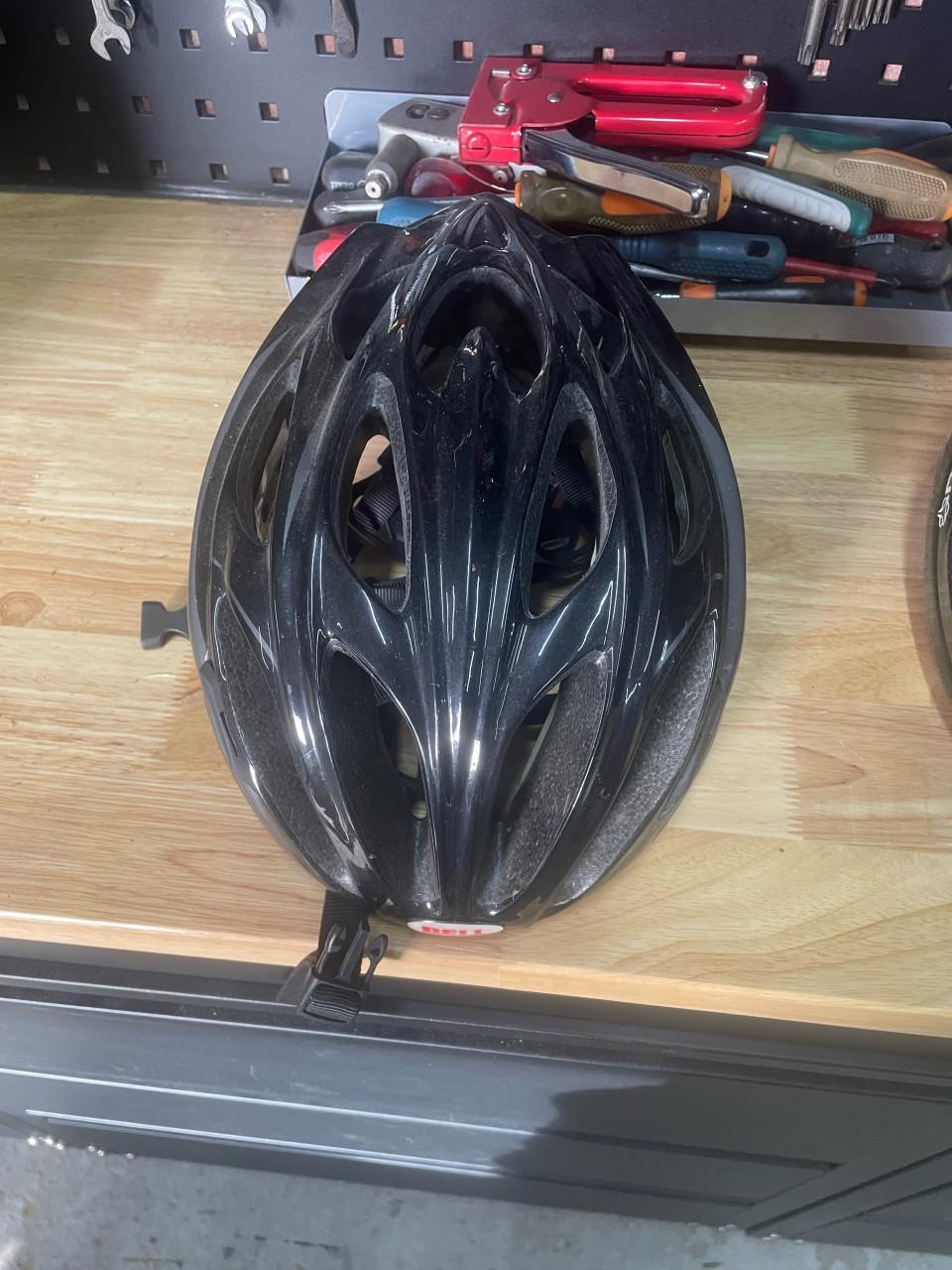 Fietshelmen 15 euro per stuk